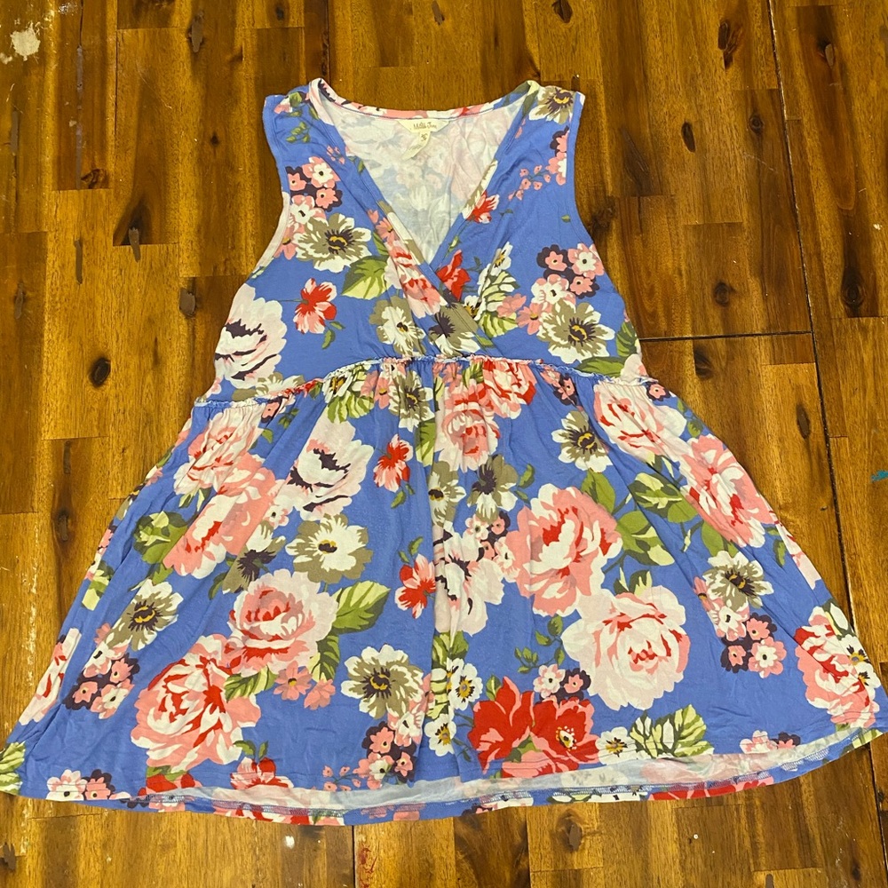 Matilda Jane Women’s size Medium Blue Floral Sleeveless Top